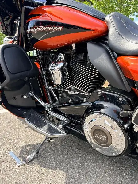 TOURING STREET GLIDE 1868 CVO