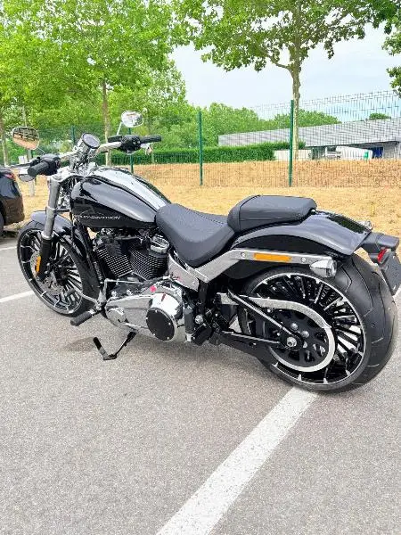 SOFTAIL BREAKOUT 1690