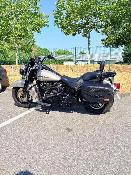 SOFTAIL HERITAGE 1868