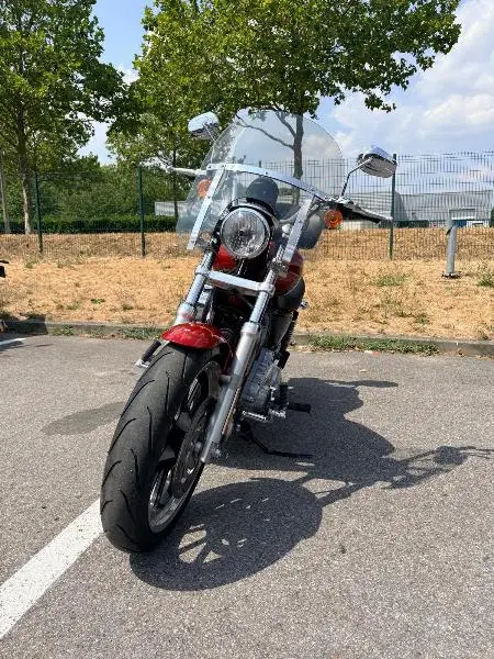 SPORTSTER 883