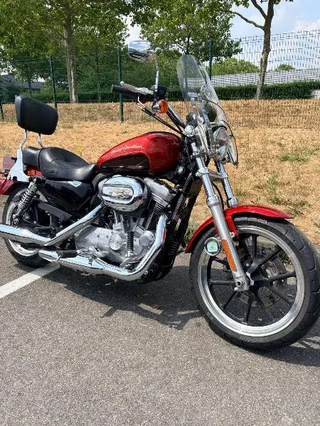SPORTSTER 883