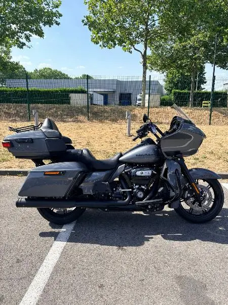 TOURING ROAD GLIDE 1868 LIMITED