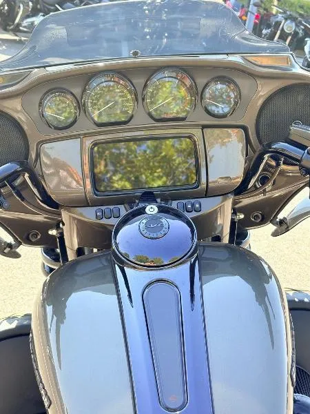 TOURING ULTRA LIMITED 1923 CVO