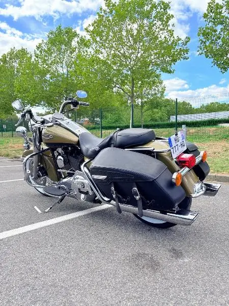 TOURING ROAD KING 1584