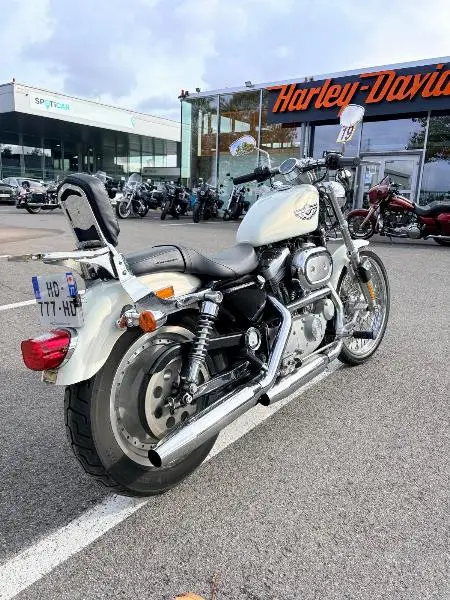 SPORTSTER CUSTOM 883