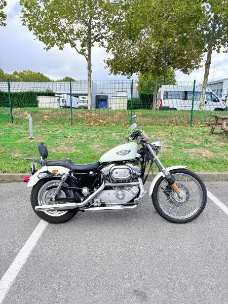 SPORTSTER CUSTOM 883