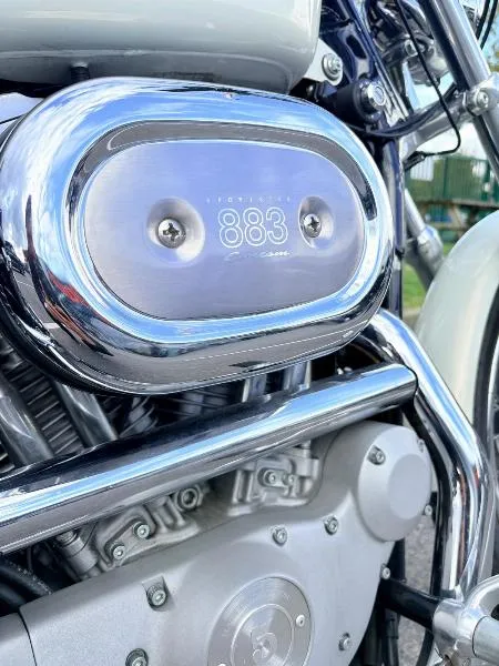 SPORTSTER CUSTOM 883