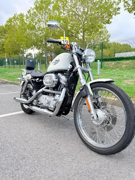 SPORTSTER CUSTOM 883
