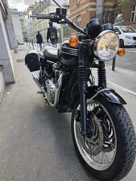 BONNEVILLE T120