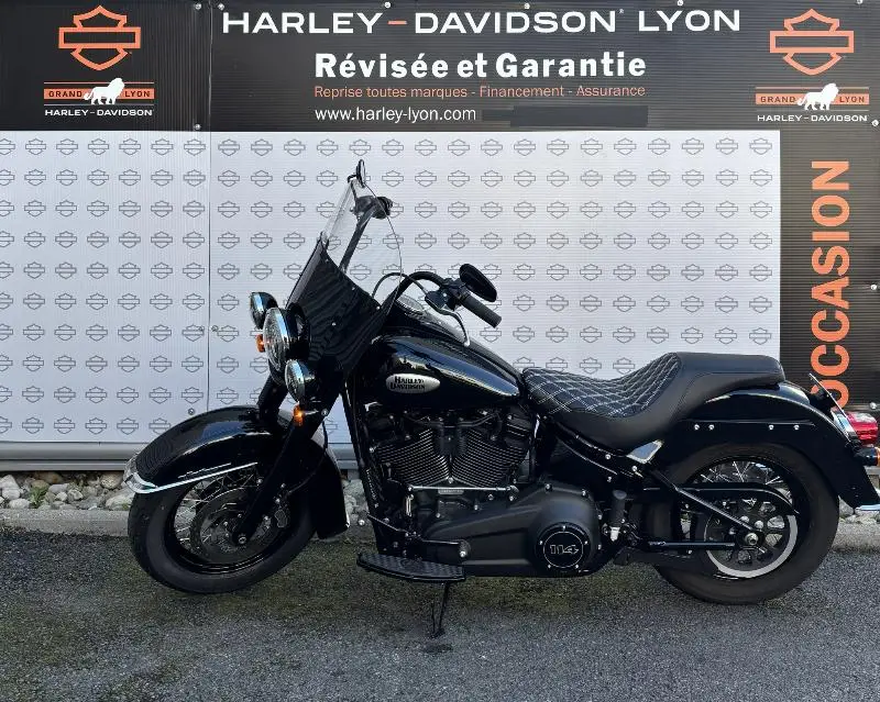 SOFTAIL HERITAGE 1868 CLASSIC