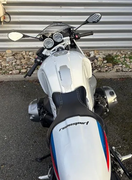 R NineT RACER