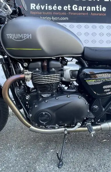 SPEED TWIN 900