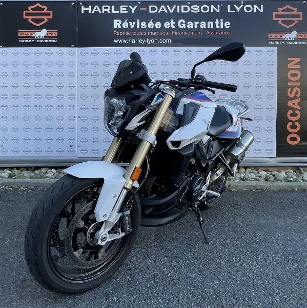 F 800 R