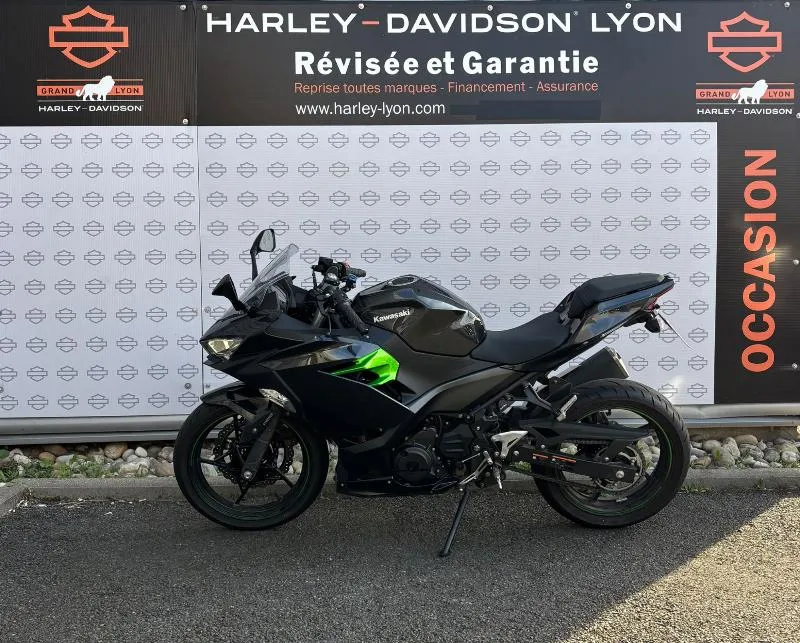 NINJA 400