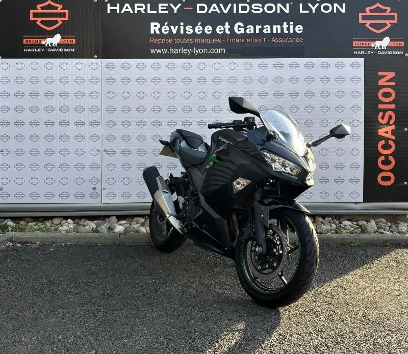 NINJA 400