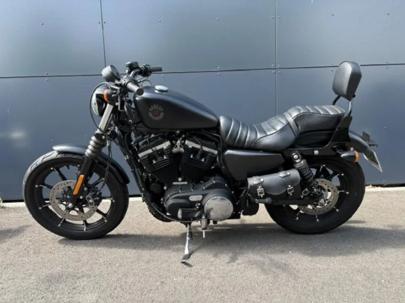 SPORTSTER 883