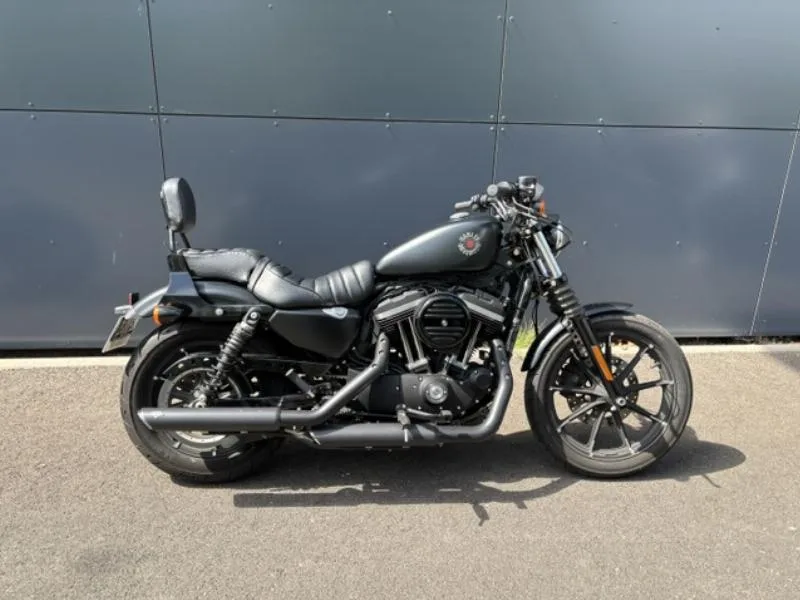 SPORTSTER 883