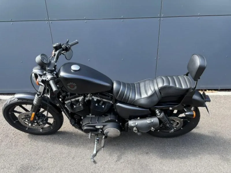 SPORTSTER 883