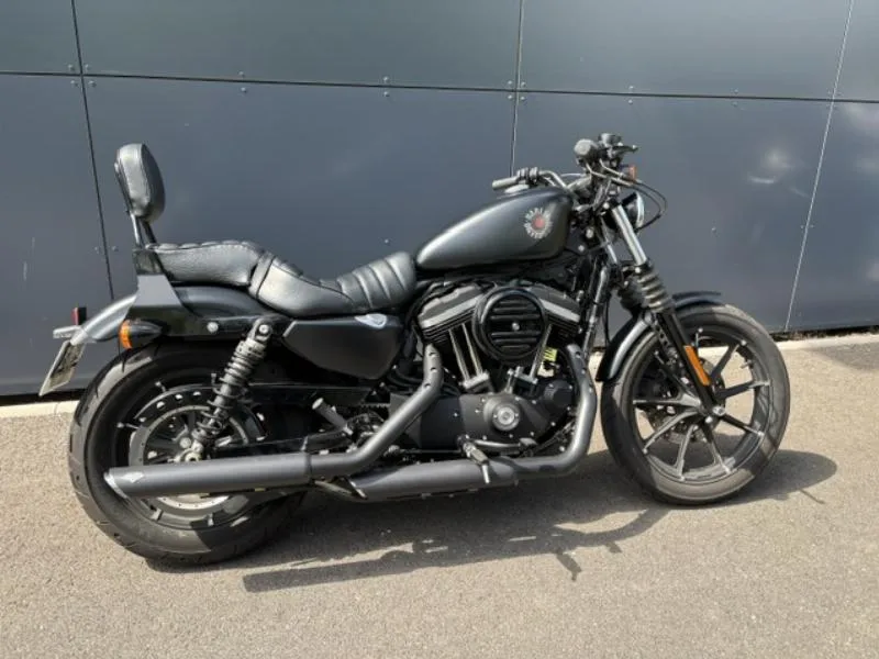 SPORTSTER 883