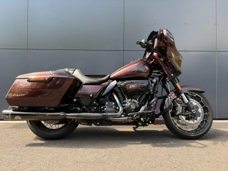 TOURING STREET GLIDE 1977 CVO 