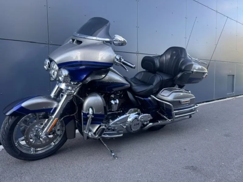 TOURING ELECTRA ULTRA 1868 LIMITED CVO