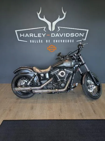 DYNA STREET BOB 1690 2017