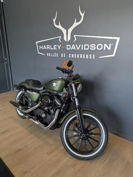 SPORTSTER IRON 883