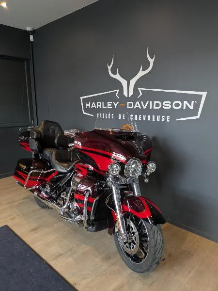 TOURING ELECTRA ULTRA 1868 LIMITED CVO