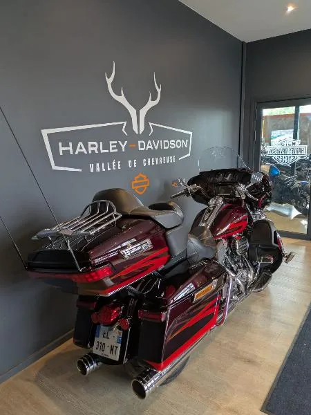 TOURING ELECTRA ULTRA 1868 LIMITED CVO