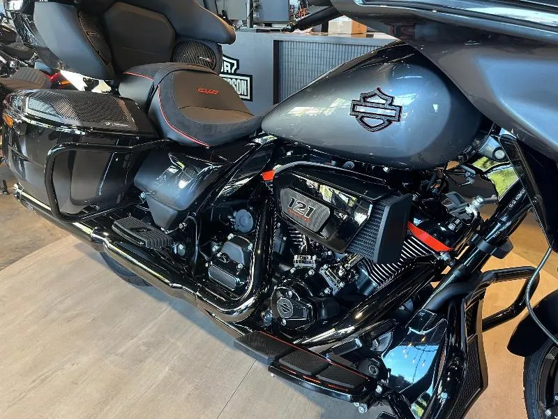 TOURING STREET GLIDE 1977 CVO 
