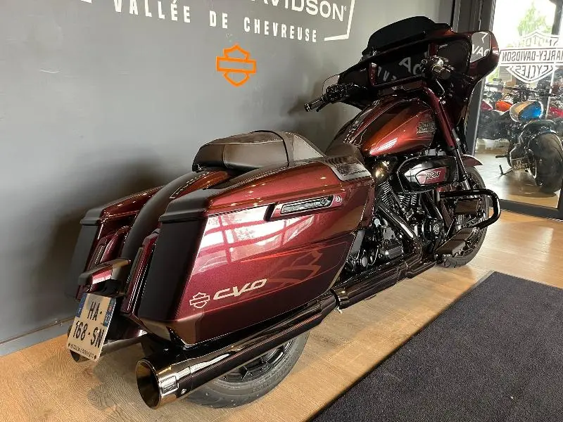 TOURING STREET GLIDE 1977 CVO 