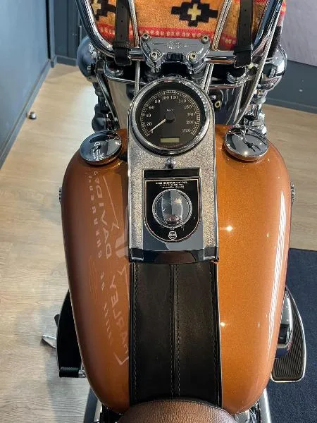SOFTAIL HERITAGE 1584 CLASSIC