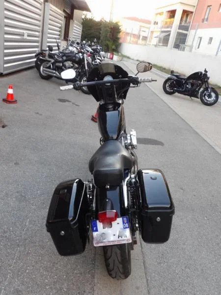SPORTSTER 883