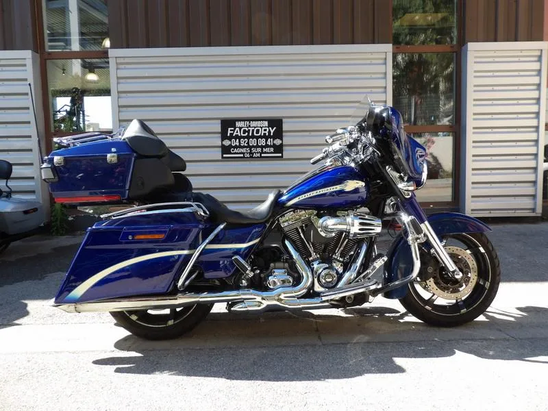 TOURING STREET GLIDE 1800 CVO