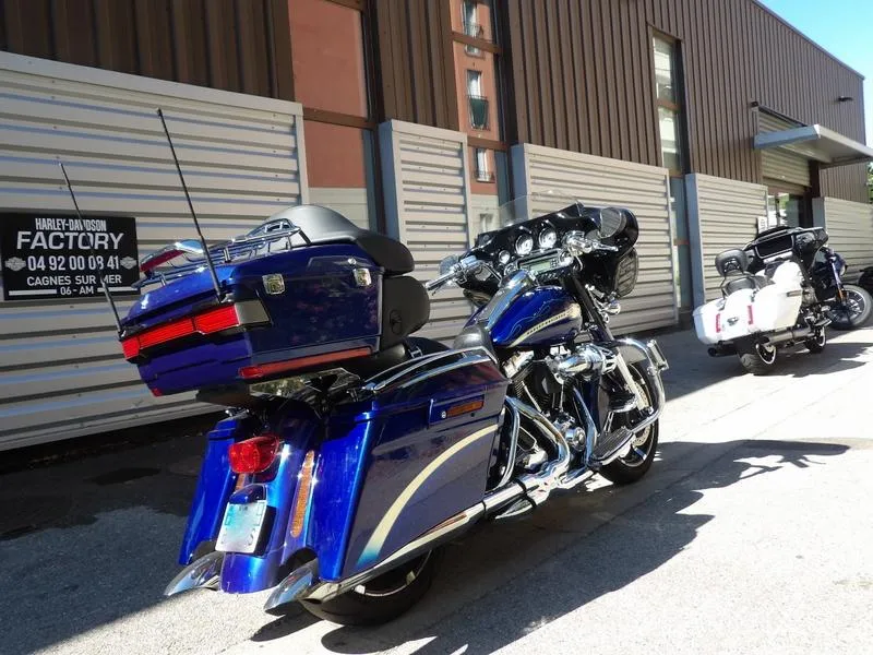TOURING STREET GLIDE 1800 CVO