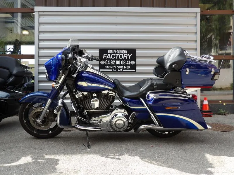 TOURING STREET GLIDE 1800 CVO