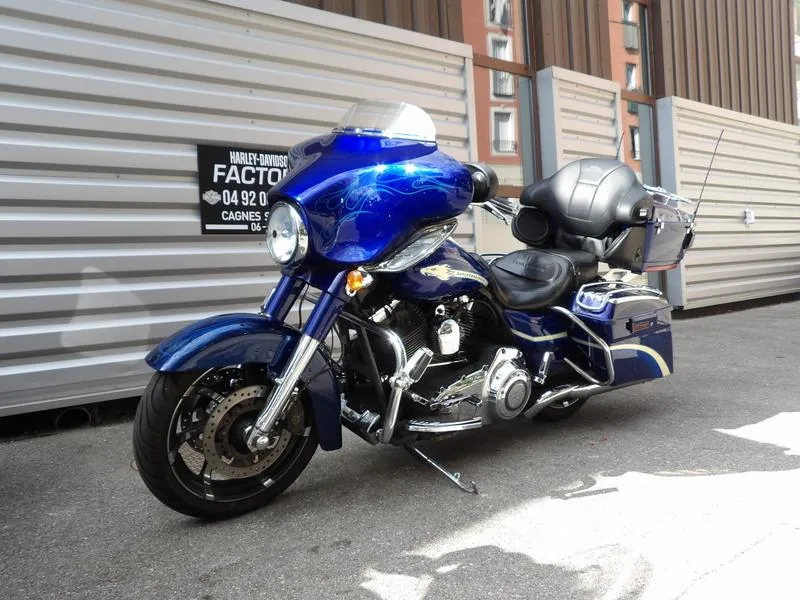 TOURING STREET GLIDE 1800 CVO