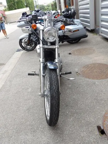 SPORTSTER 883