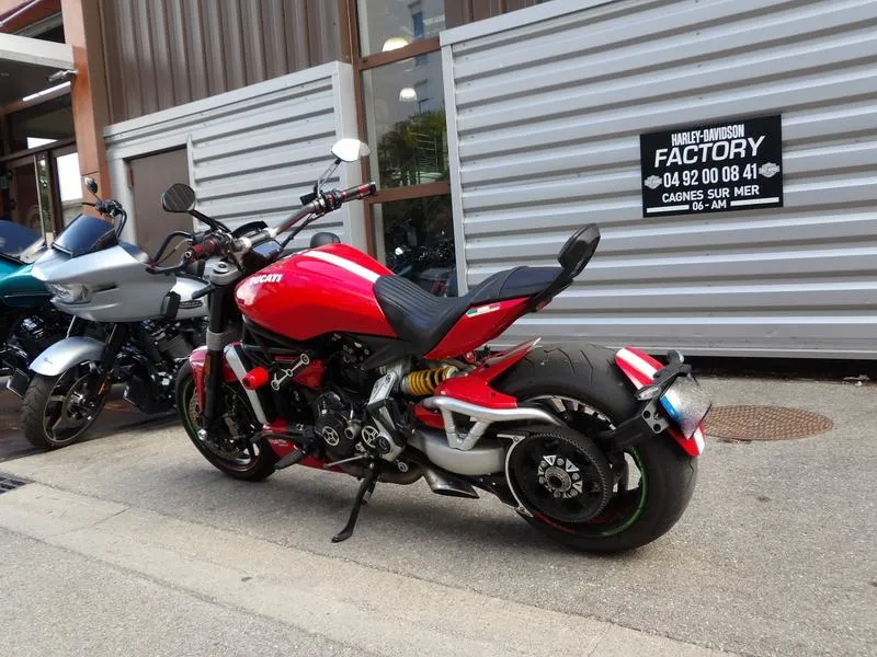 XDIAVEL S