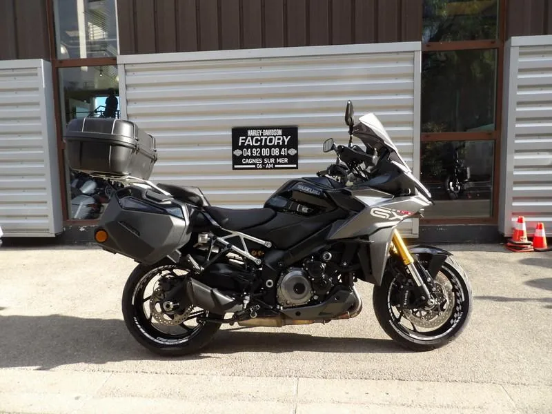 GSXS 1000 GX