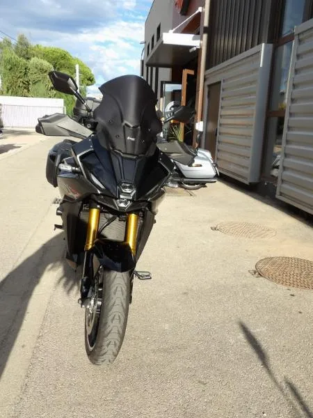 GSXS 1000 GX