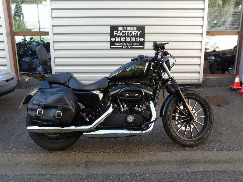 SPORTSTER IRON 883