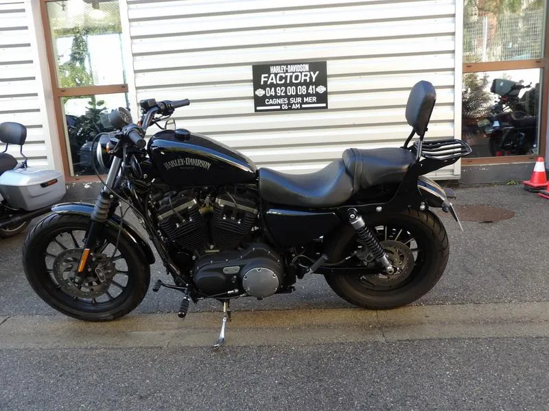 SPORTSTER IRON 883