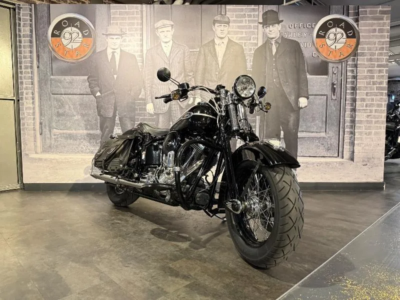SOFTAIL SPRINGER 1584 CLASSIC