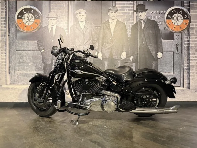SOFTAIL SPRINGER 1584 CLASSIC