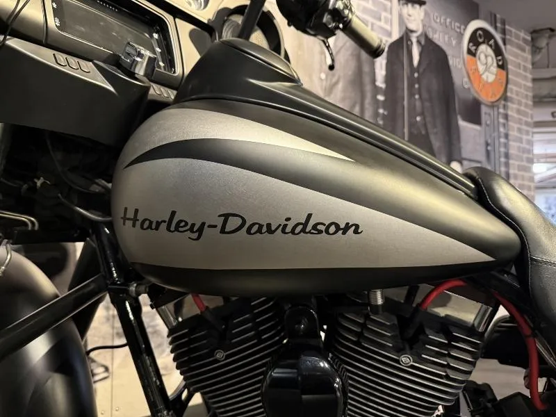 TOURING STREET GLIDE 1690 SPECIAL