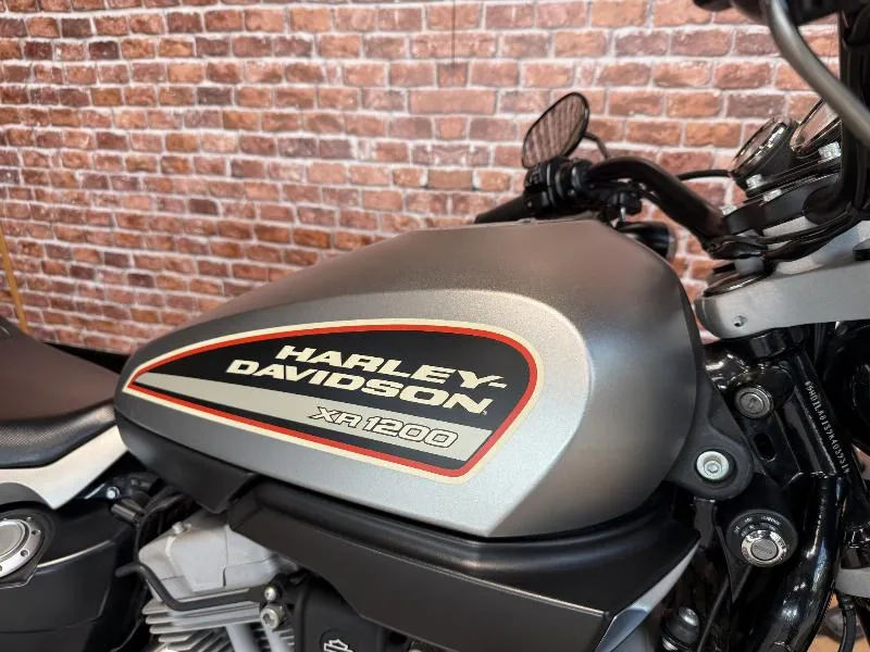 SPORTSTER XR1200