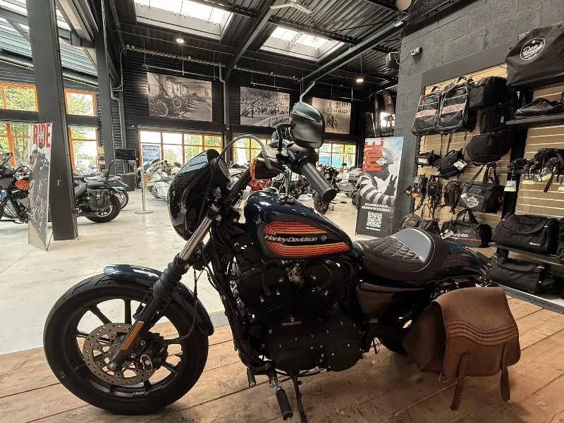SPORTSTER IRON 1200
