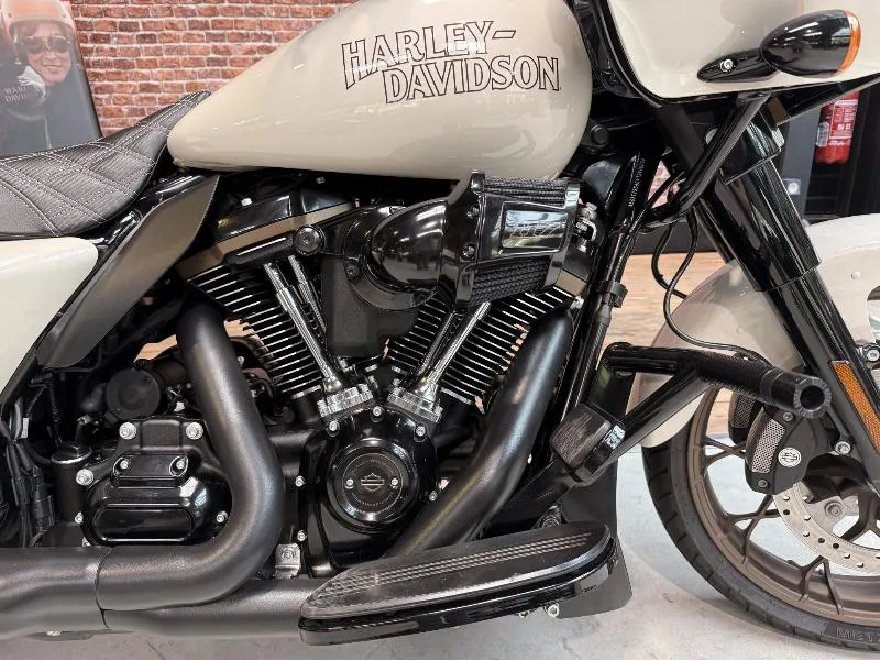 TOURING ROAD GLIDE 1923 ST