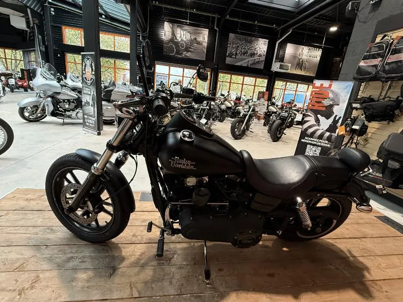 DYNA STREET BOB 1690